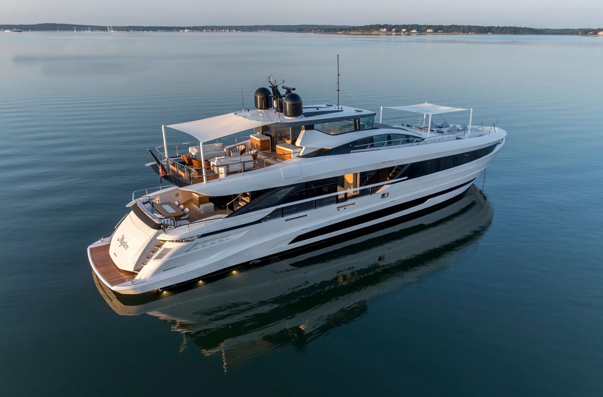 2023 Mangusta 109 