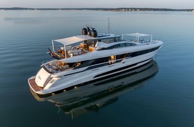 Yacht
