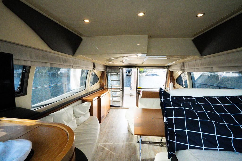 2009 Ferretti Yachts 47 