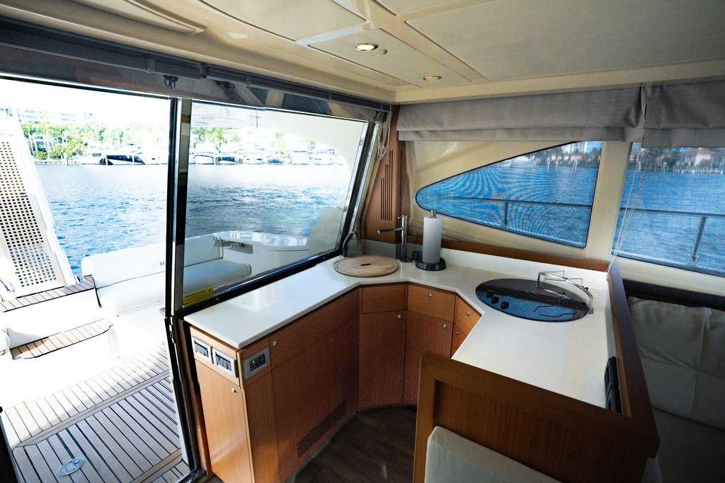 2009 Ferretti Yachts 47 