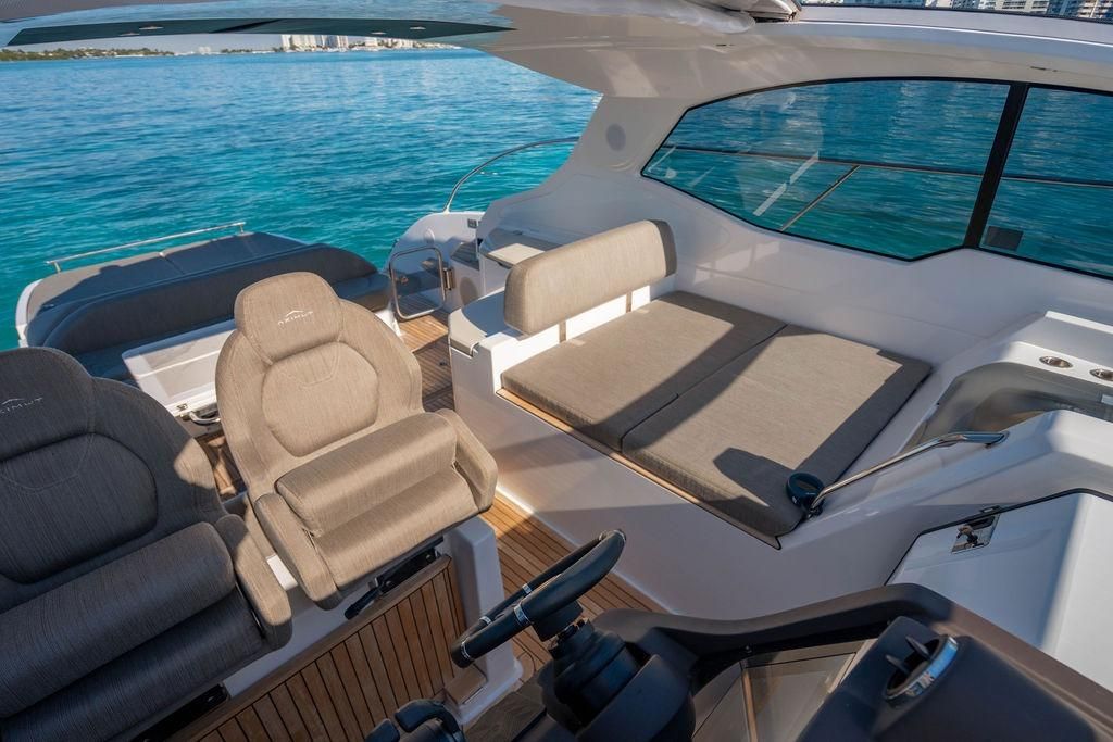 2022 Azimut 45 