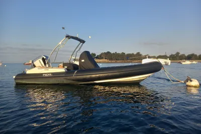 2023 Custom PRUA AL VENTO THOR 700