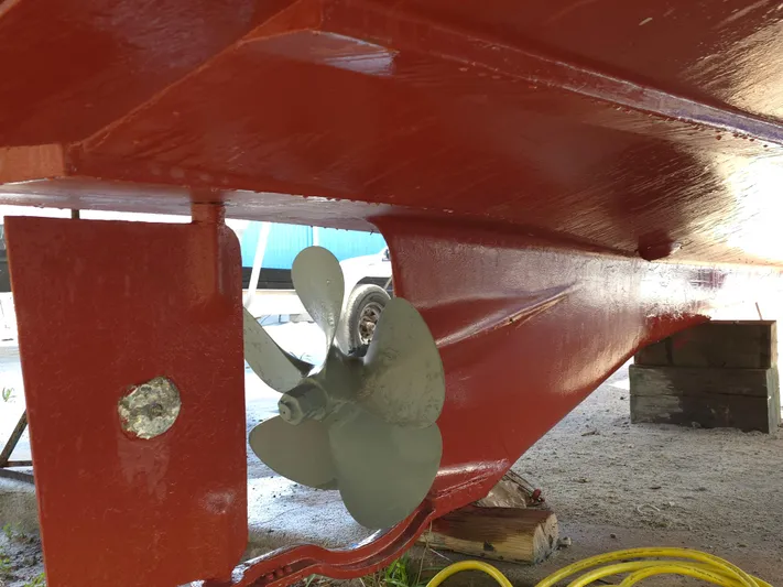 Lindy Yacht Photos Pics 