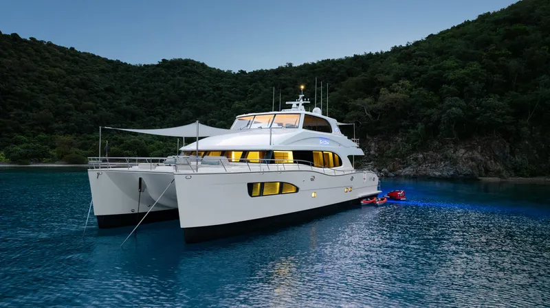 Sea Glass Yacht Photos Pics 