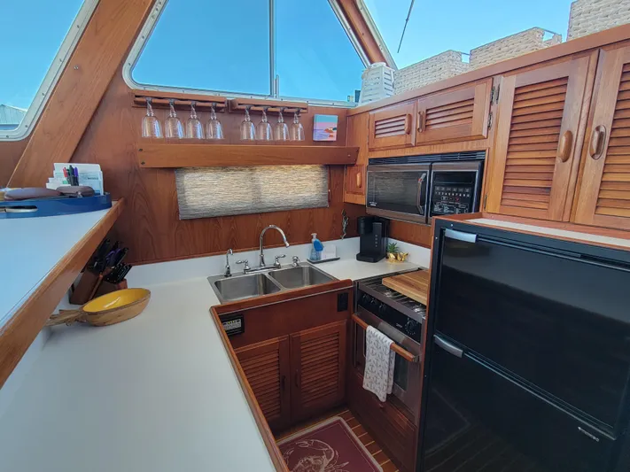 No Agenda Yacht Photos Pics 