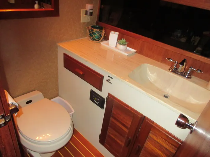 No Agenda Yacht Photos Pics 