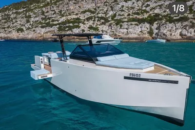2018 De Antonio Yachts D33 CRUISER