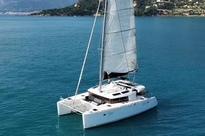Lagoon 450 F