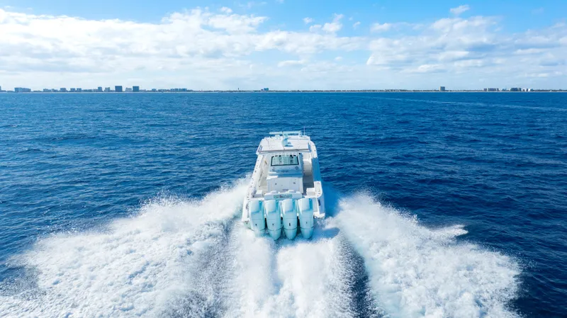 Sicario Yacht Photos Pics 