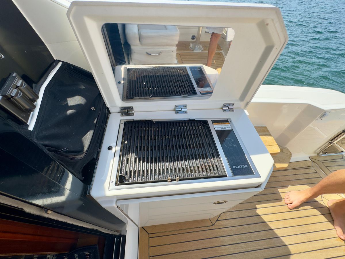 2014 Sea Ray 51 