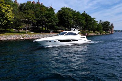 Yacht