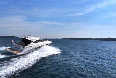 Yacht