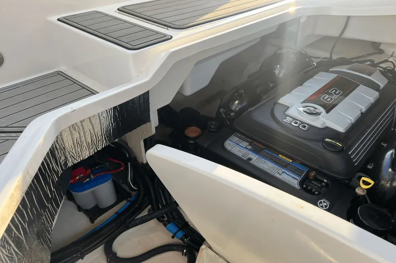 2018 Sea Ray 310 Slx Yacht Photos Pics 