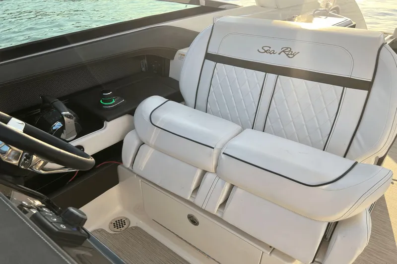 2018 Sea Ray 310 Slx Yacht Photos Pics 