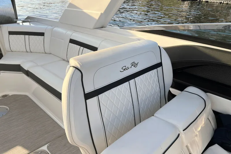 2018 Sea Ray 310 Slx Yacht Photos Pics 