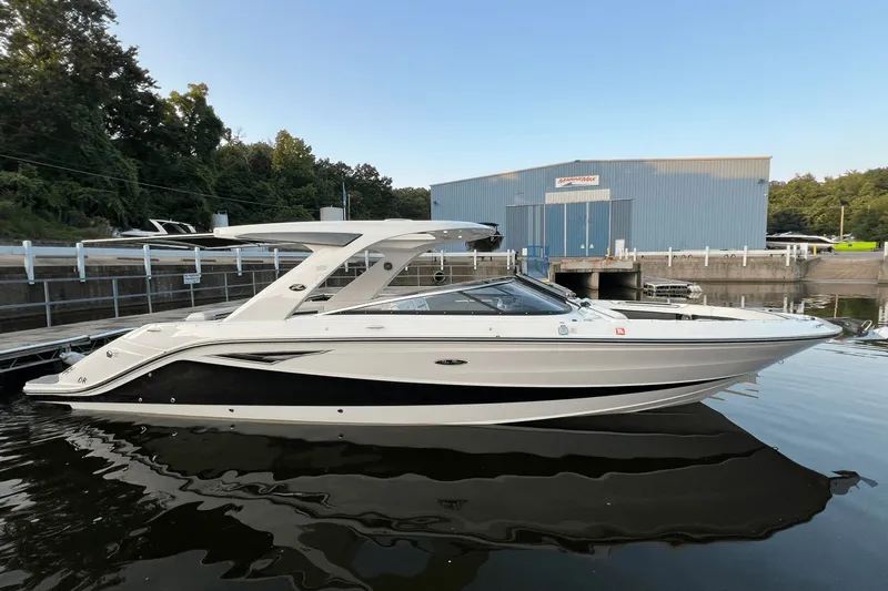 2018 Sea Ray 310 Slx Yacht Photos Pics 