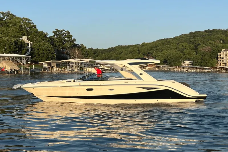 2018 Sea Ray 310 Slx Yacht Photos Pics 