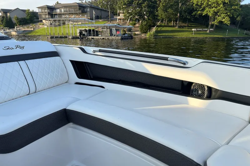 2018 Sea Ray 310 Slx Yacht Photos Pics 