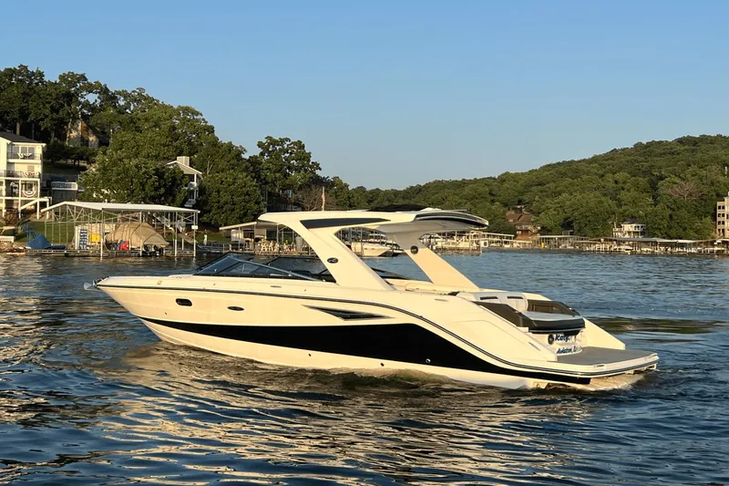 2018 Sea Ray 310 Slx Yacht Photos Pics 