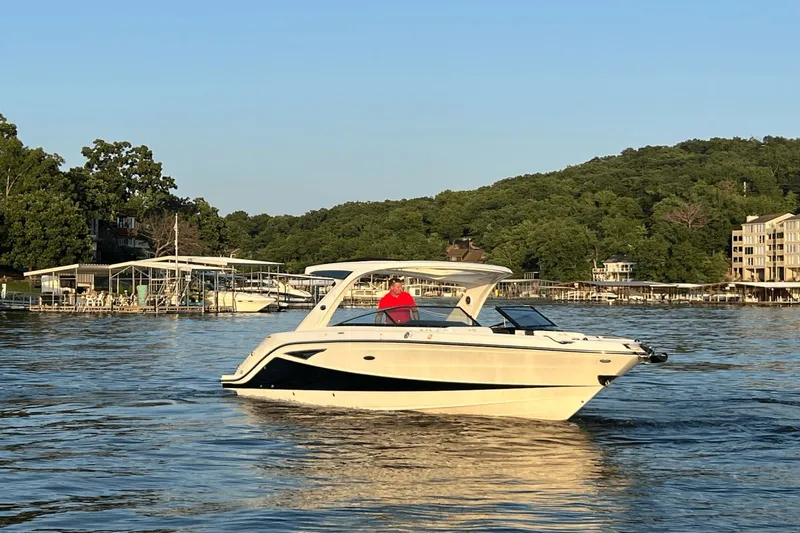 2018 Sea Ray 310 Slx Yacht Photos Pics 