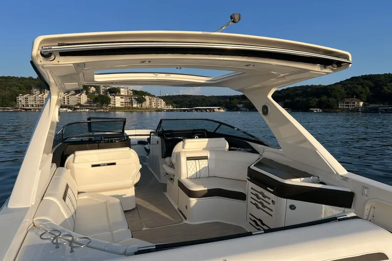 2018 Sea Ray 310 Slx Yacht Photos Pics 