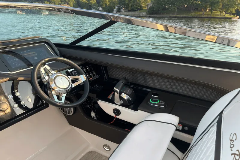 2018 Sea Ray 310 Slx Yacht Photos Pics 