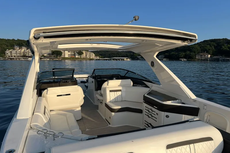 2018 Sea Ray 310 Slx Yacht Photos Pics 