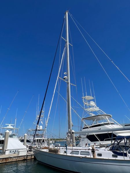 1993 Tayana 52