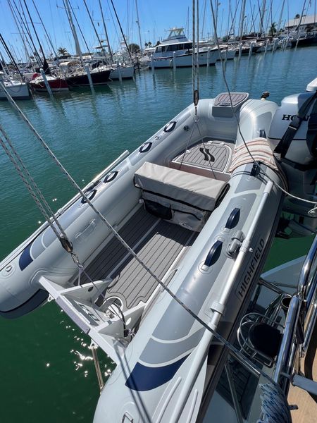 1993 Tayana 52