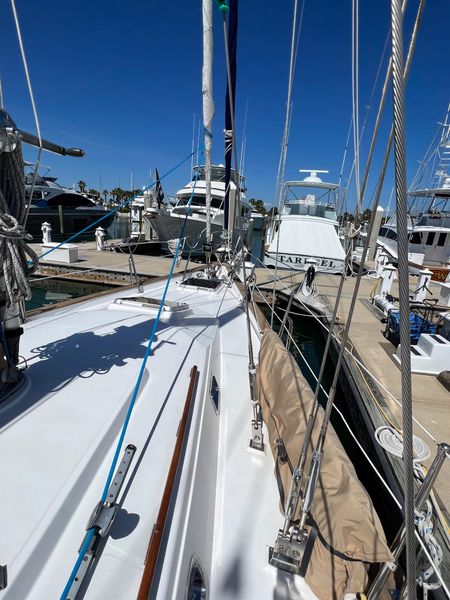 1993 Tayana 52