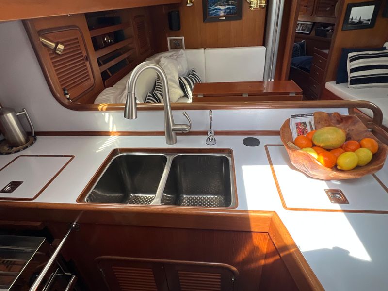 1993 Tayana 52