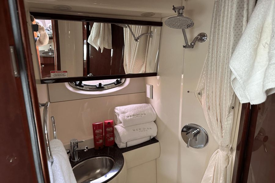 2013 Meridian 391 Sedan