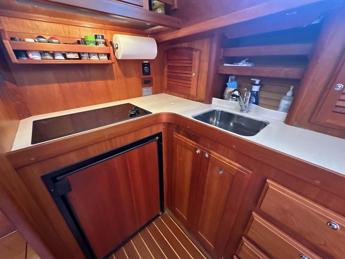 2005 Sabre 42 