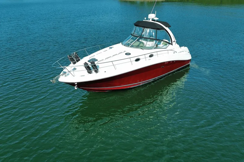 Choppy Waters Yacht Photos Pics 