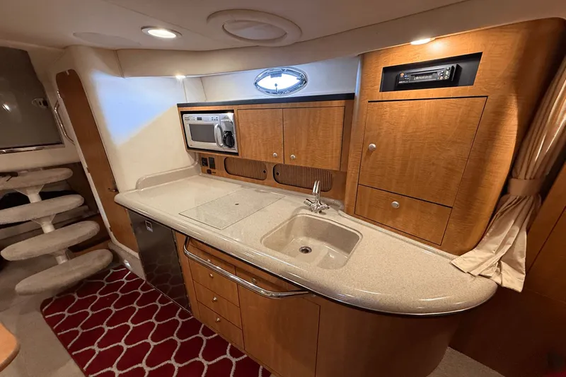 Choppy Waters Yacht Photos Pics 