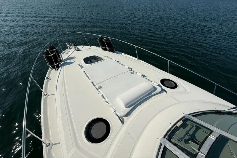 Choppy Waters Yacht Photos Pics 