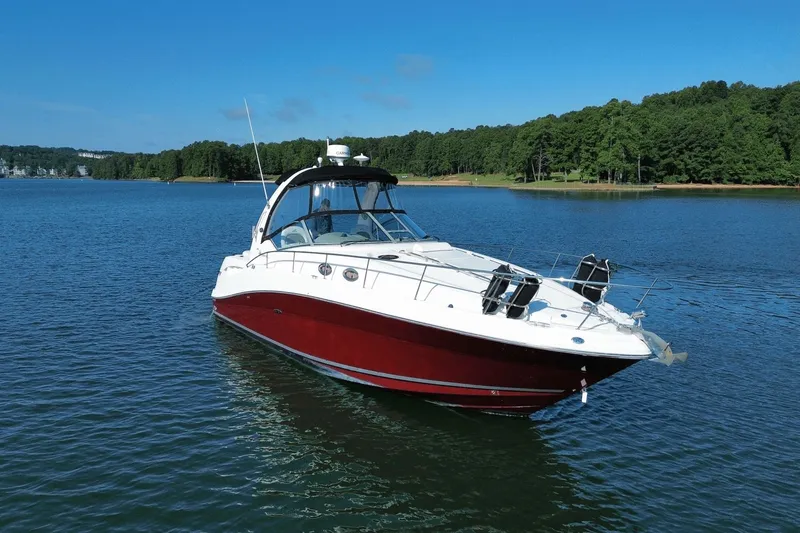 Choppy Waters Yacht Photos Pics 