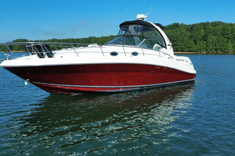 Choppy Waters Yacht Photos Pics 