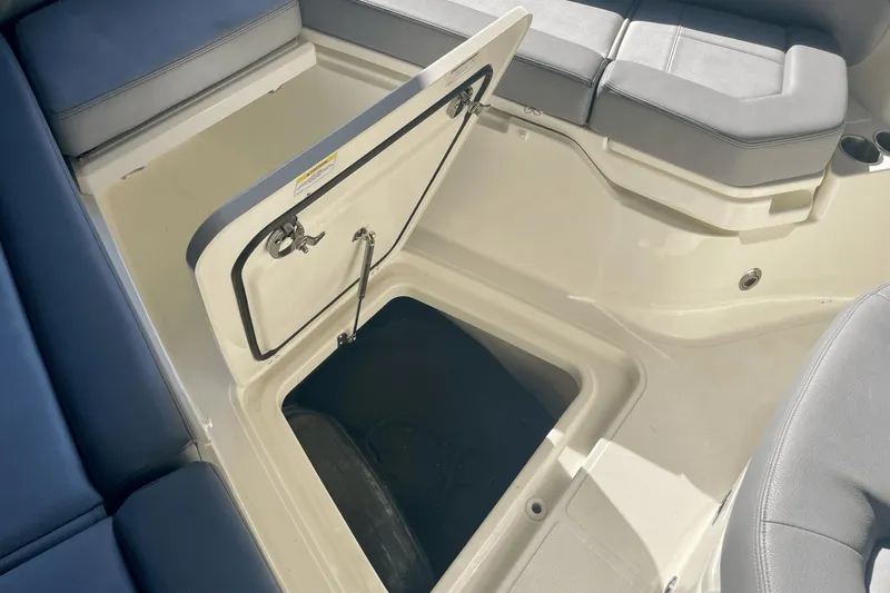 Miami Sound Machine Yacht Photos Pics 