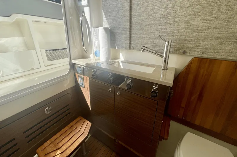 Miami Sound Machine Yacht Photos Pics 