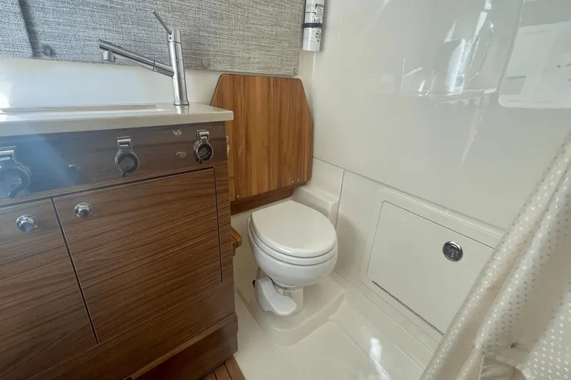 Miami Sound Machine Yacht Photos Pics 