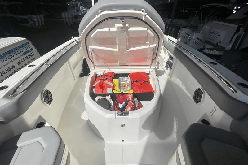 Miami Sound Machine Yacht Photos Pics 