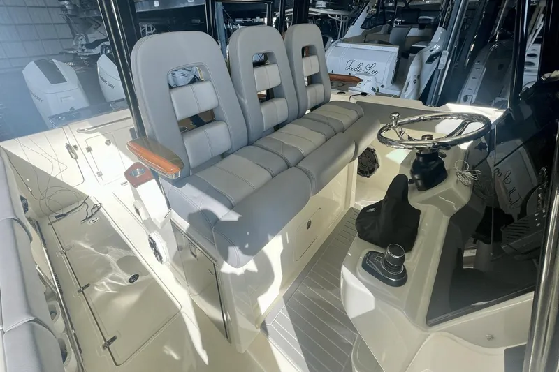 Miami Sound Machine Yacht Photos Pics 