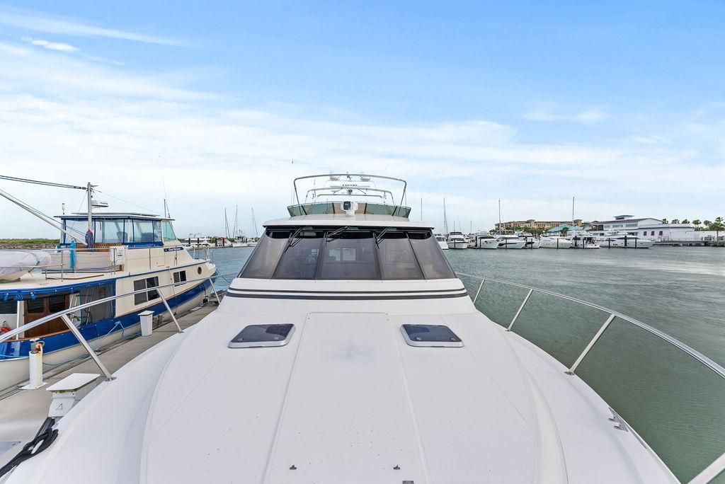 2000 West Bay 58 