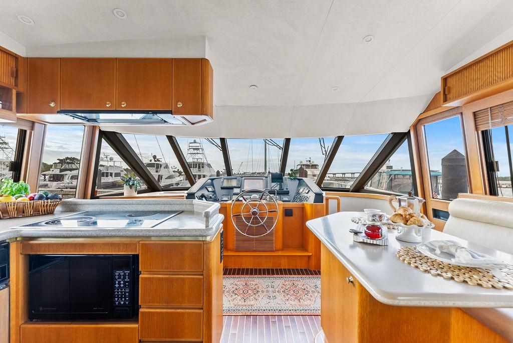 2000 West Bay 58 