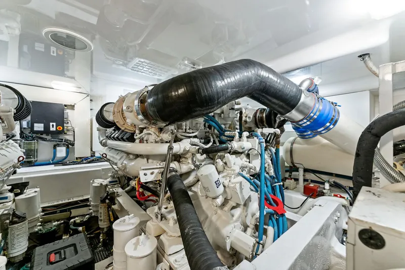 Hog Wild Yacht Photos Pics 