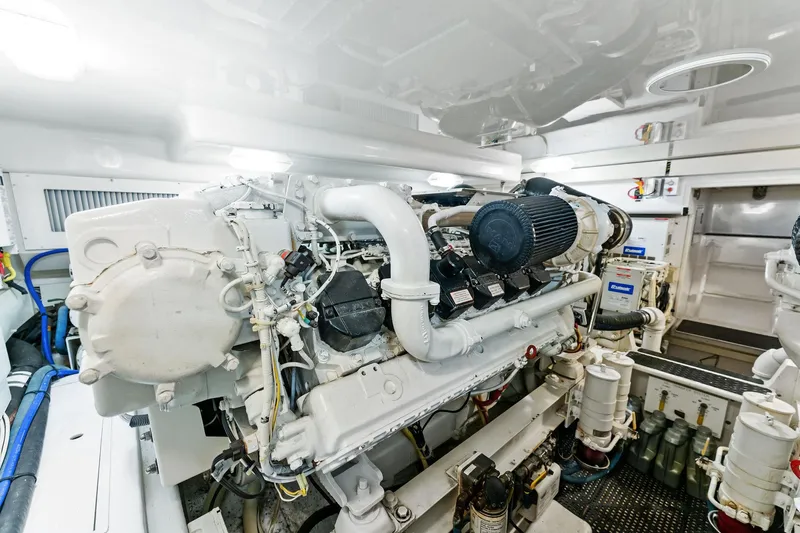 Hog Wild Yacht Photos Pics 