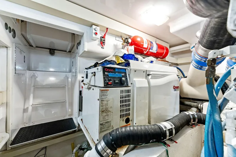 Hog Wild Yacht Photos Pics 