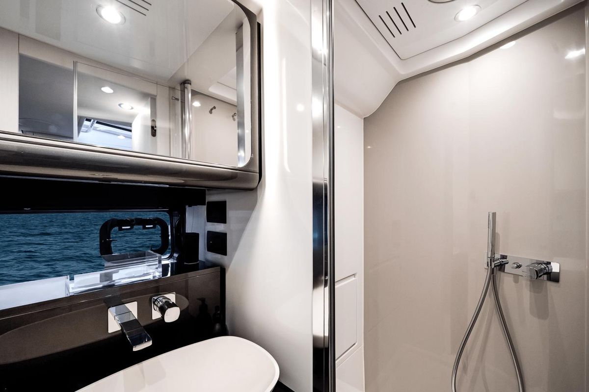 2021 Azimut 47 