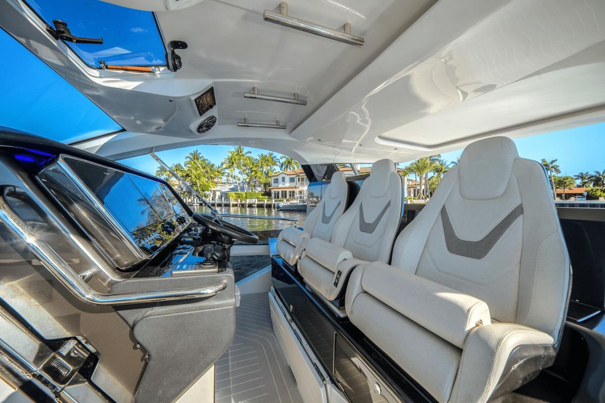 2021 Azimut 47 